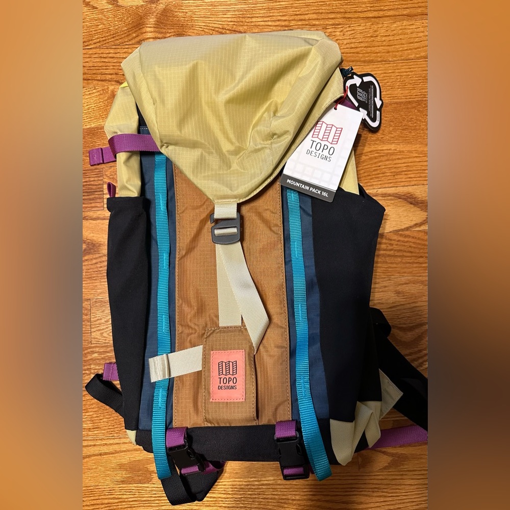 Topo Mountain pack 16L